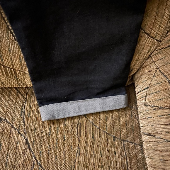 ❤️ 2 / $30 ❤️Reitmans Jeans Capri in dark wash Size 9. Two front & back pockets. - Picture 8 of 8